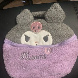NWOT Kuromi furry cosmetic case‎